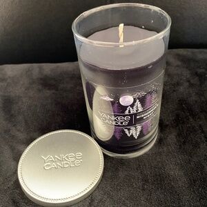 Yankee Candle Midsumer's night Medium Pillar 14.25 oz candle - NEW